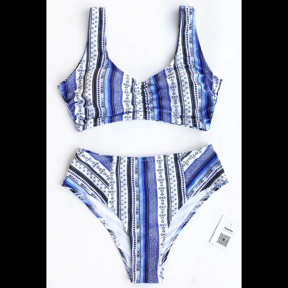 Cupshe Face The Sea Print Bikini Set